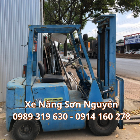 Xe Nâng Dầu 1